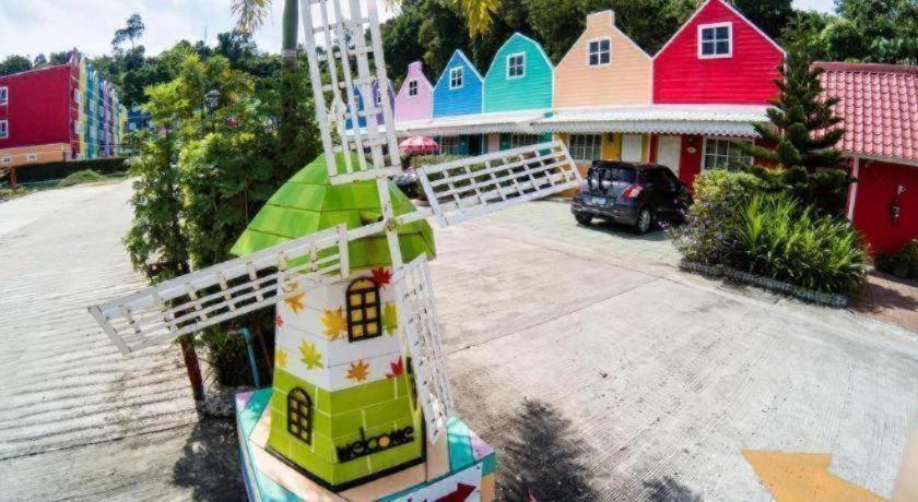 Hotel Holland Patong